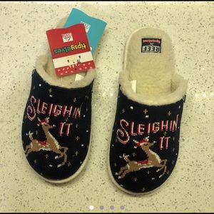 reef x tipsy elves slippers brand new and in excellent condition